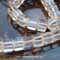 Heldere Bergkristal kralen kubus van 6 x 6 mm