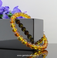 Barnsteen armband facet kralen 6 mm