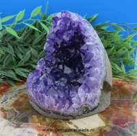 Amethist ruw staand 9x7x8 cm