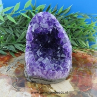 Amethist ruw staand 9x7x8 cm