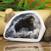 Mini geode met kristallen 3.5 x 4 cm (G5)