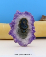 Amethist stalagtiet plakje van 50 x 35 mm